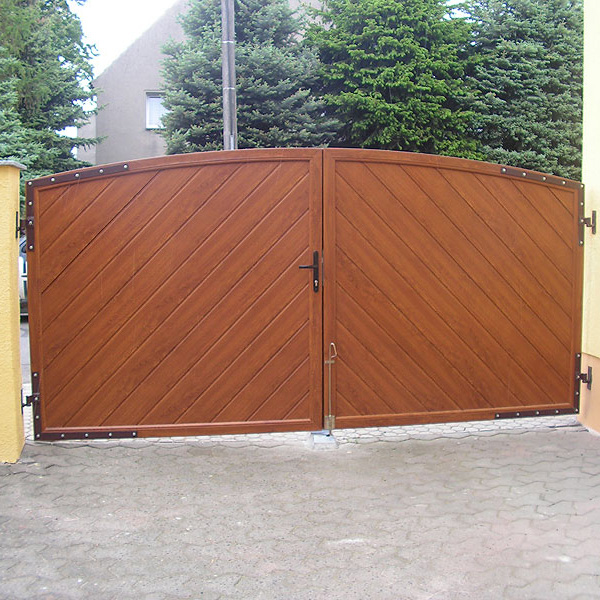 Sichtschutztor in Holzoptik Golden Oak mit Rundbogen