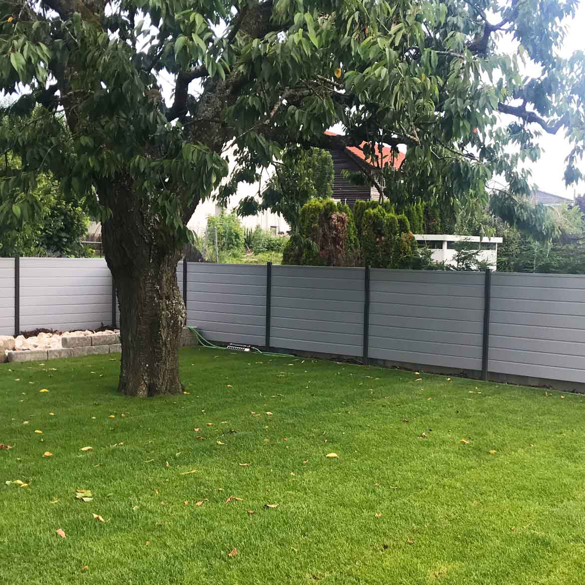 BASICLINE - unaufdringliches Grau, ideal für lange Trennwände Sichtschutzzaun aus Kunststoff PVC in Grau für den Garten