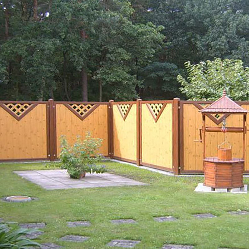 SICHTAFLEX GERADE - abwechslungsreiche Gestaltung durch mehrere Holzdekore (Astfichte und Nussbaum) und mit Rankgitter Sichtschutzzaun aus Kunststoff PVC in Holzoptik Astfichte mit einer Umrahmung in Nussbaum und Rankgitter