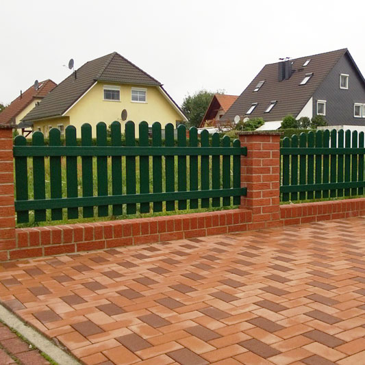 Lattenzaun OBERBOGEN in Moosgrün