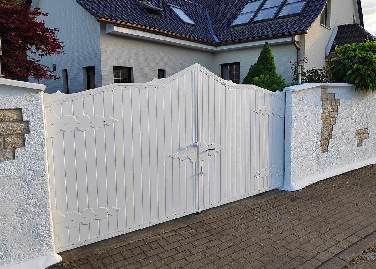 Torfüllpaneele aus hochwertigen Qualitäts-Kunststoff, nie mehr streichen, in Weiß