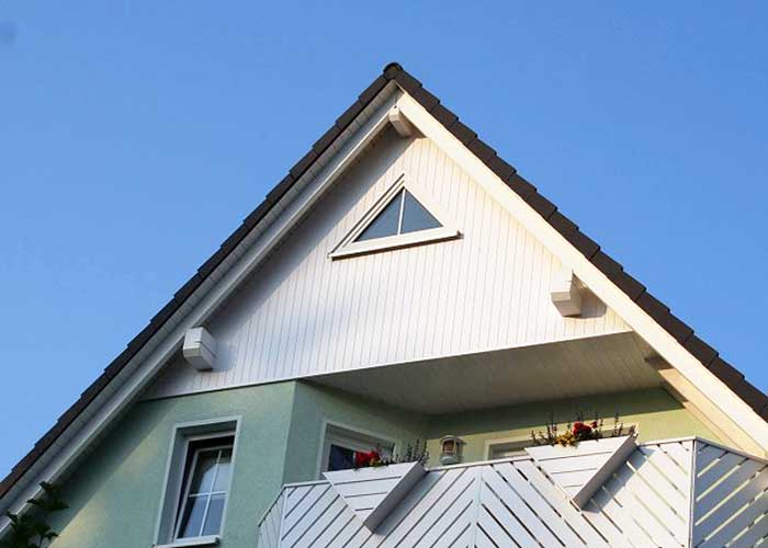 Außenpaneele in Weiß aus Qualitäts-Kunststoff