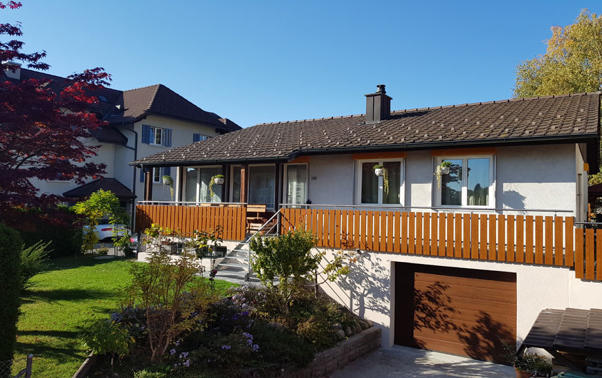 Balkonprofile / Balkongeländer / Terrassengeländer aus Kunststoff PVC in echter Holzoptik